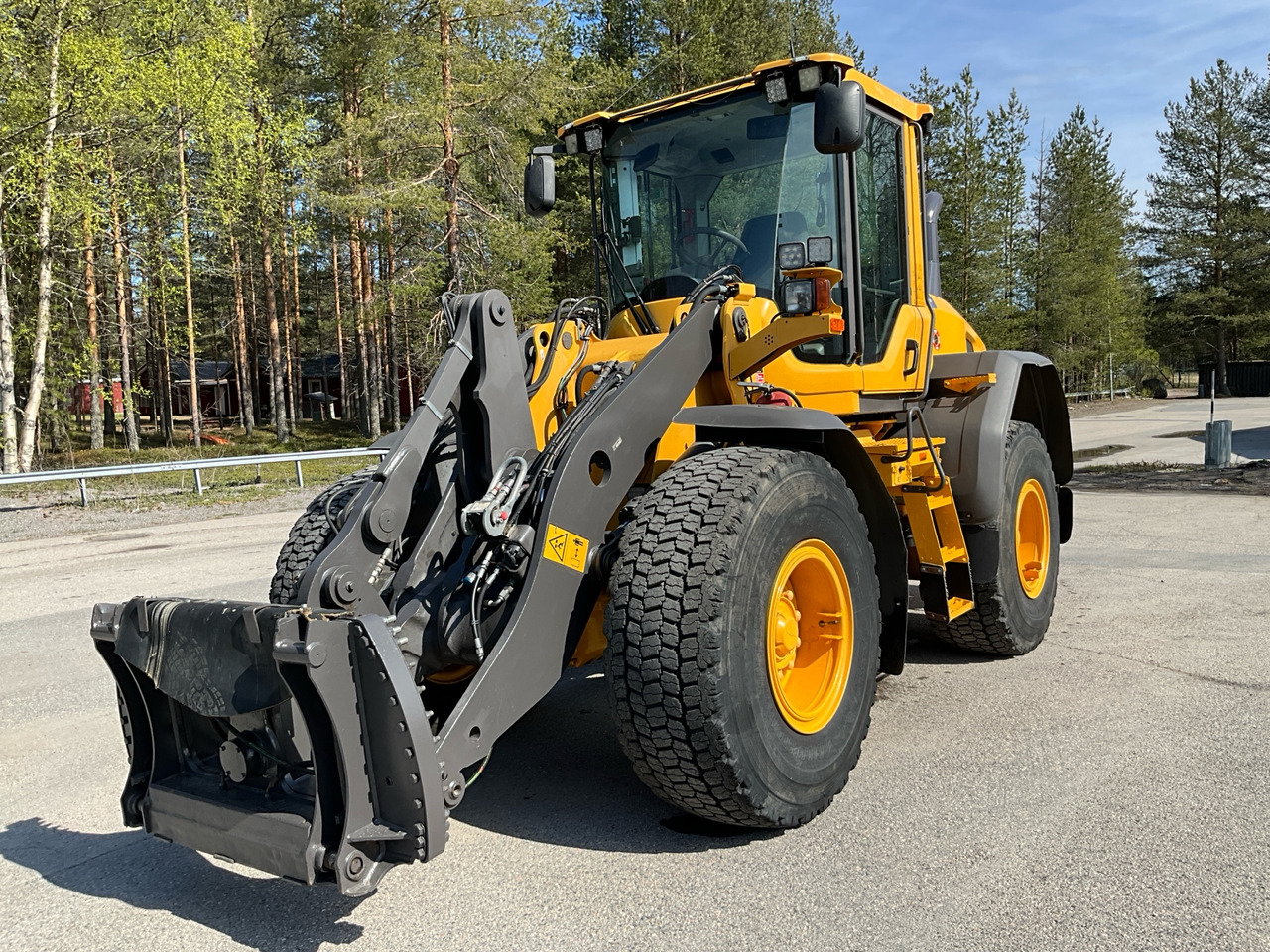 Volvo L60G - Wheel loader: picture 1 Volvo L60G - Wheel loader: picture 1