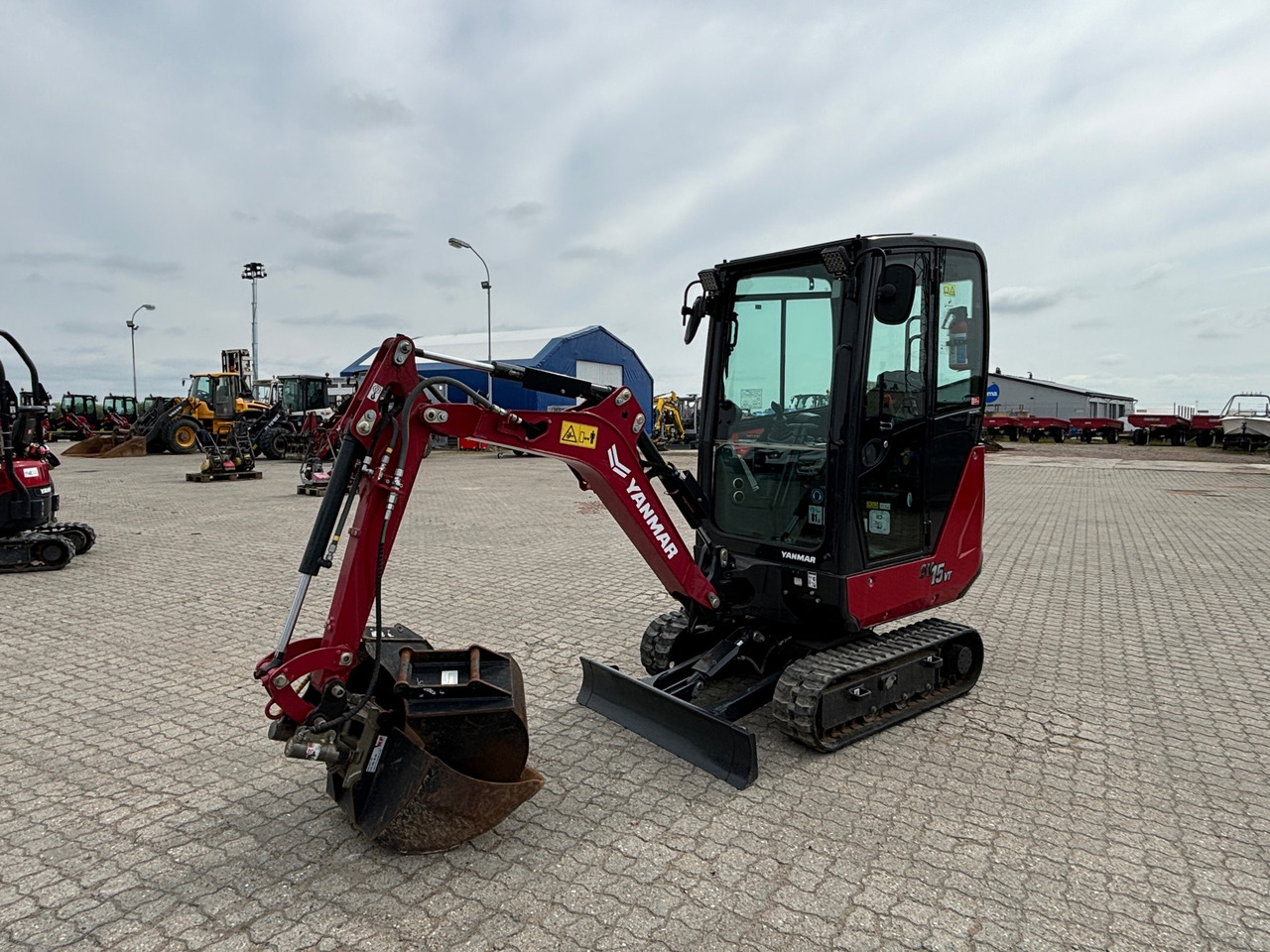 Yanmar SV15VT - Excavator: picture 1 Yanmar SV15VT - Excavator: picture 1