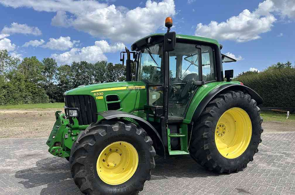 John Deere 6330, powerquad, tls - Farm tractor: picture 1 John Deere 6330, powerquad, tls - Farm tractor: picture 1