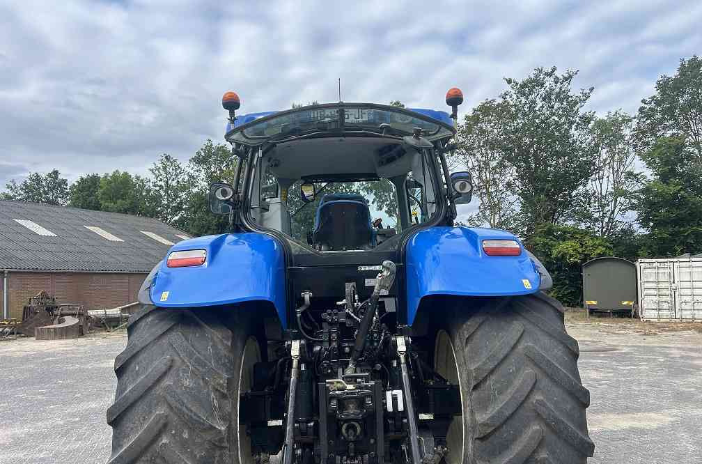 New Holland T7.260 pc - Farm tractor: picture 3 New Holland T7.260 pc - Farm tractor: picture 3