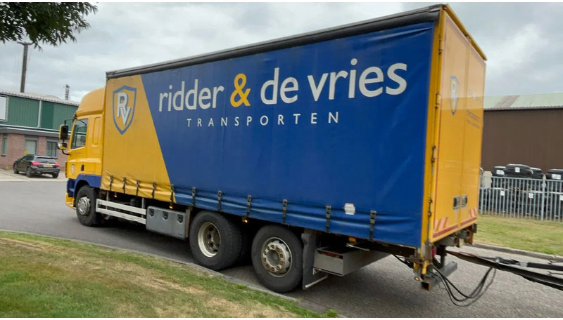 DAF CF 85.410 Schuifzijlen wagen 6x2 Daf CF85 - Box truck: picture 4 DAF CF 85.410 Schuifzijlen wagen 6x2 Daf CF85 - Box truck: picture 4