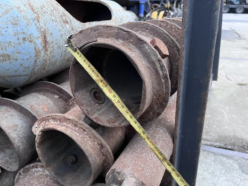 Holle avegaren hol schnecke Open augers Holle avegaren hol schnecke Open augers - Drilling rig: picture 3 Holle avegaren hol schnecke Open augers Holle avegaren hol schnecke Open augers - Drilling rig: picture 3