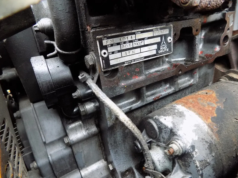 Ingersoll Rand compressor deutz typ 1011 met tandem aanhanger - Air compressor: picture 4 Ingersoll Rand compressor deutz typ 1011 met tandem aanhanger - Air compressor: picture 4