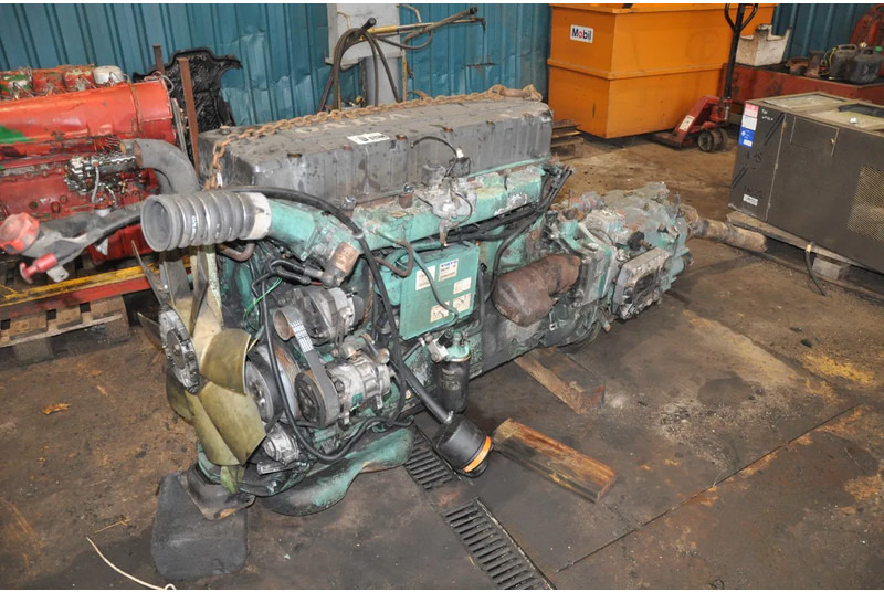 Volvo D12A 380 D12A 380 pk - Engine: picture 1 Volvo D12A 380 D12A 380 pk - Engine: picture 1