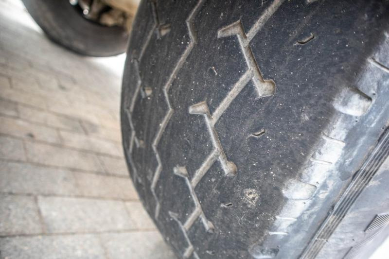 Concrete mixer semi-trailer DE BUF BETON MIXER/MALAXEUR/MISCHER10M3: picture 8