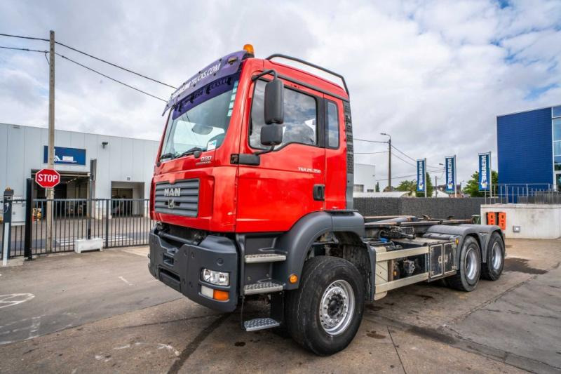 MAN TGA 33.360 BL - Hook lift truck: picture 4 MAN TGA 33.360 BL - Hook lift truck: picture 4