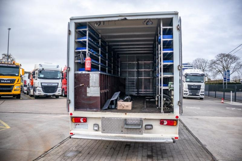 Renault MIDLUM 180 DCI - Box truck: picture 5 Renault MIDLUM 180 DCI - Box truck: picture 5