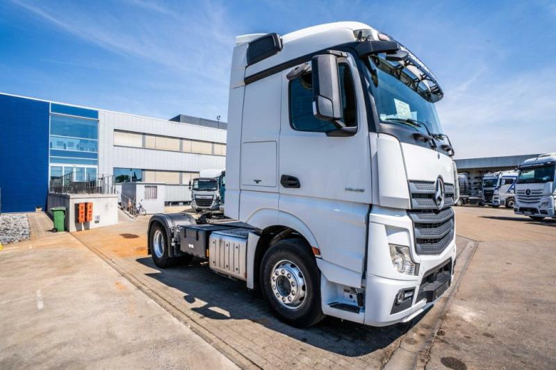 Mercedes ACTROS 1845 LS - Tractor unit: picture 2 Mercedes ACTROS 1845 LS - Tractor unit: picture 2
