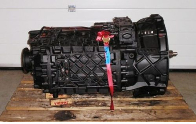 Iveco ZF 16S221od 1316051906/907 - Gearbox for Truck: picture 1 Iveco ZF 16S221od 1316051906/907 - Gearbox for Truck: picture 1