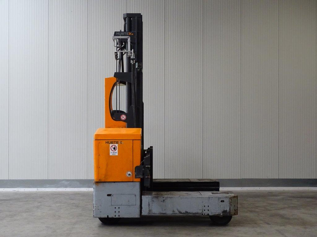 Hubtex MD50 - TRIPLEX - 4-way reach truck: picture 4 Hubtex MD50 - TRIPLEX - 4-way reach truck: picture 4