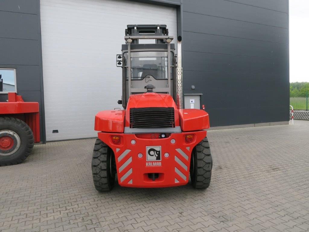 Kalmar DCE150-6 - Diesel forklift: picture 3 Kalmar DCE150-6 - Diesel forklift: picture 3