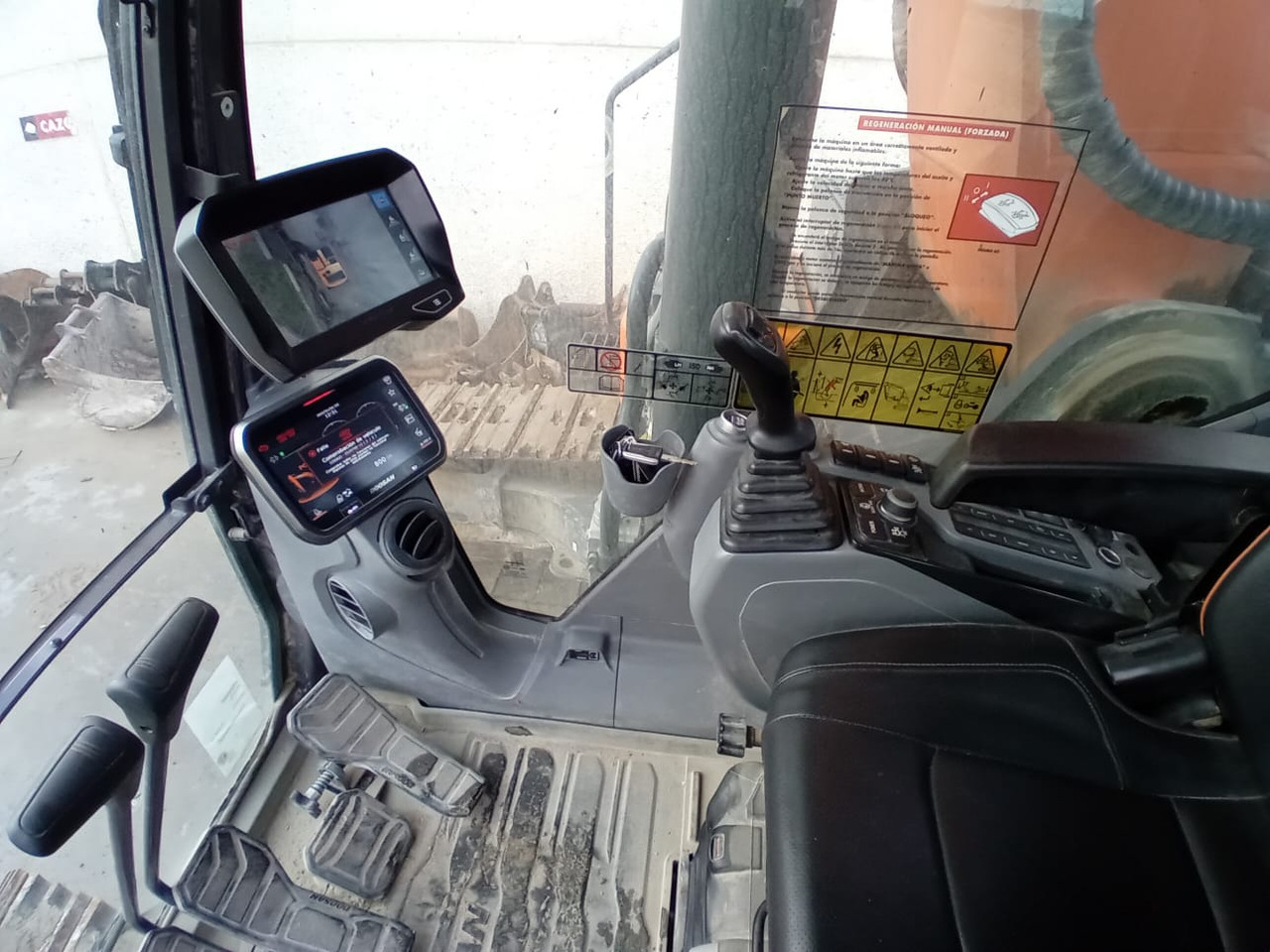 Crawler excavator DOOSAN DX350LC-7: picture 13 Crawler excavator DOOSAN DX350LC-7: picture 13