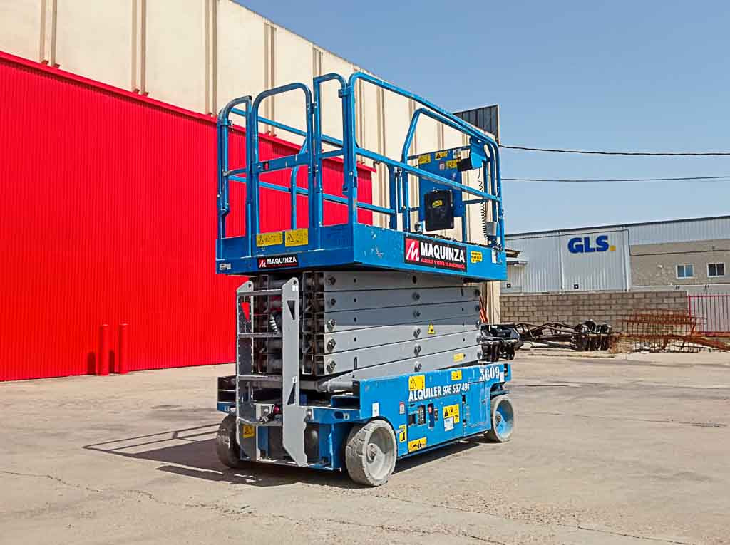 Scissor lift GENIE GS4047: picture 7