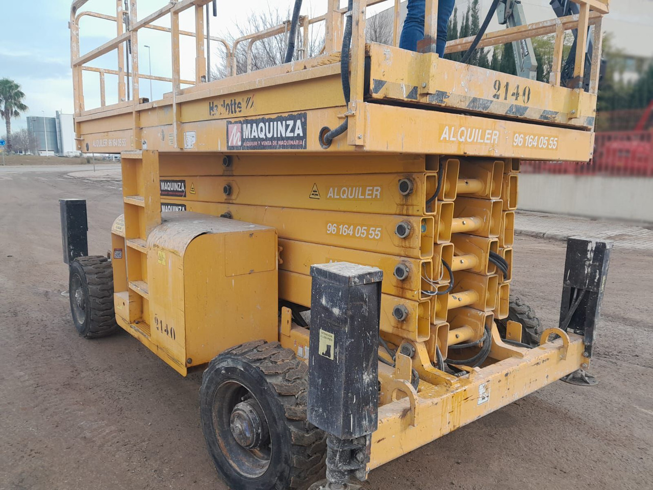 Scissor lift HAULOTTE H18SX: picture 8