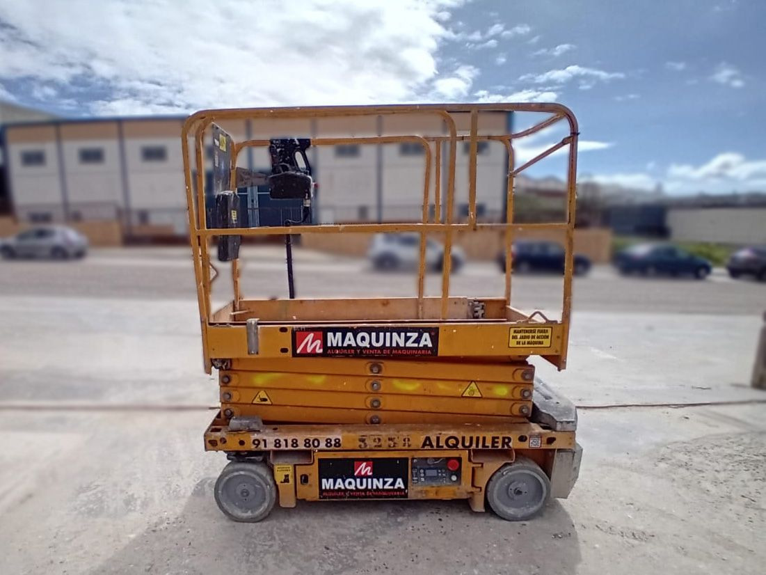 HAULOTTE OPTIMUM 8 - Scissor lift: picture 4 HAULOTTE OPTIMUM 8 - Scissor lift: picture 4