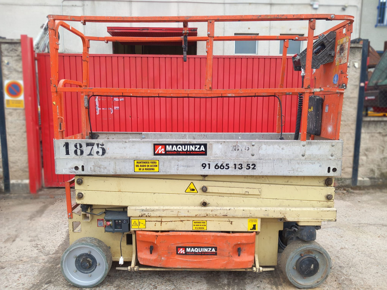 Scissor lift JLG 2030ES: picture 6