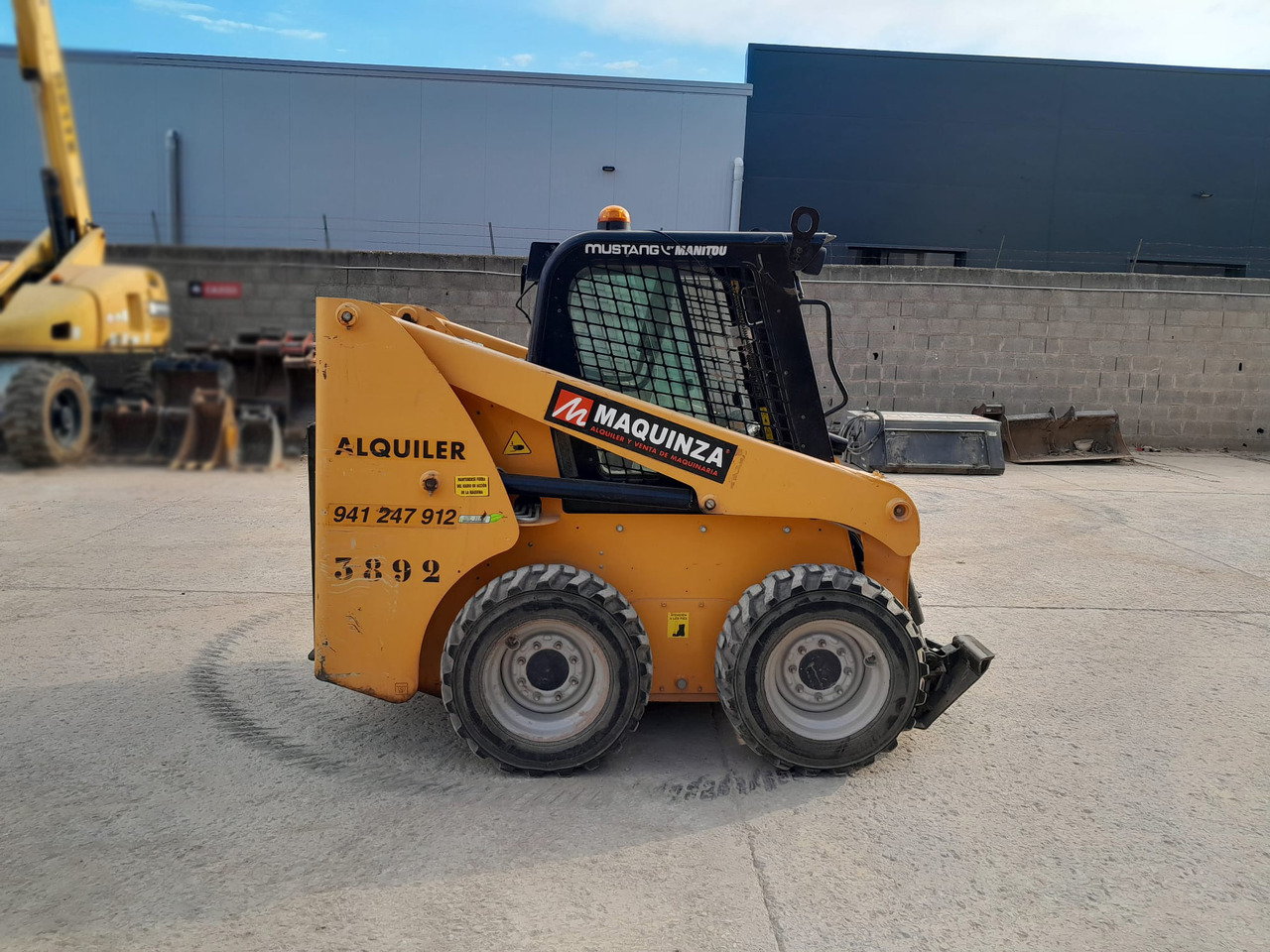 MUSTANG 1650R - Skid steer loader: picture 1 MUSTANG 1650R - Skid steer loader: picture 1