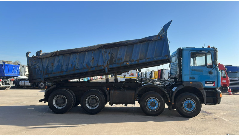 MAN 35.364 (STEEL SUSP. / 6 CYLINDER / BIG AXLE / EURO 2 / MEILLER TIPPER) - Tipper: picture 4 MAN 35.364 (STEEL SUSP. / 6 CYLINDER / BIG AXLE / EURO 2 / MEILLER TIPPER) - Tipper: picture 4