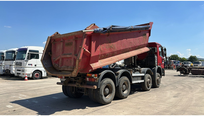 Mercedes-Benz Actros 4141 (8X6 / LAMES / STEEL / BIG AXLE / GRAND PONT / TAMBOURS / MANUAL GETRIEBE / MANUAL GEARBOX) - Tipper: picture 4 Mercedes-Benz Actros 4141 (8X6 / LAMES / STEEL / BIG AXLE / GRAND PONT / TAMBOURS / MANUAL GETRIEBE / MANUAL GEARBOX) - Tipper: picture 4