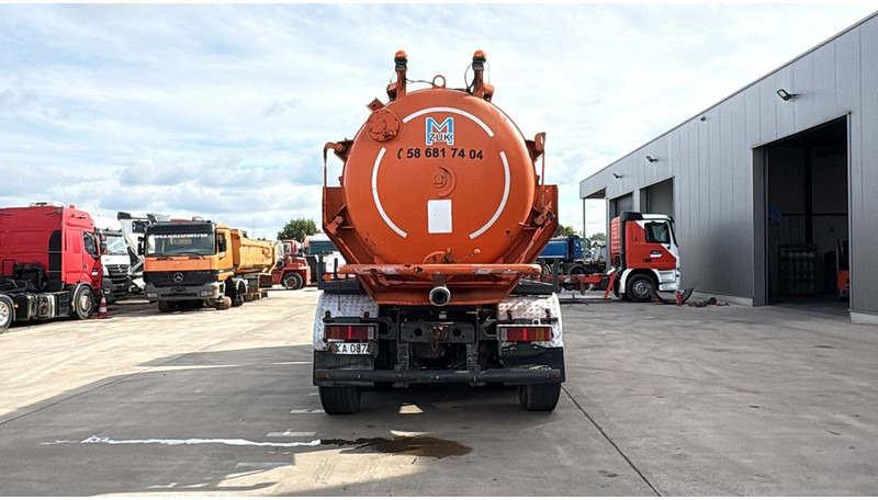 Mercedes-Benz Atego 2528 (14500L / LAMES DEVANT / 6X2 / BOITE MANUELLE) - Vacuum truck: picture 5 Mercedes-Benz Atego 2528 (14500L / LAMES DEVANT / 6X2 / BOITE MANUELLE) - Vacuum truck: picture 5