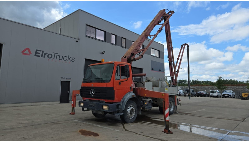 Mercedes-Benz SK 1824 (V6 / LAMES / GRAND PONT / PUTZMEISTER 24M/ JOYSTICK / RADIO) - Concrete pump truck: picture 1 Mercedes-Benz SK 1824 (V6 / LAMES / GRAND PONT / PUTZMEISTER 24M/ JOYSTICK / RADIO) - Concrete pump truck: picture 1