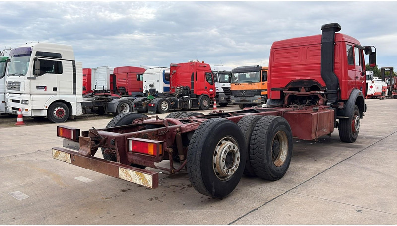 Mercedes-Benz SK 2233 (GRAND PONT / V8 AVEC 2X TURBO / BIG AXLE) - Cab chassis truck: picture 4 Mercedes-Benz SK 2233 (GRAND PONT / V8 AVEC 2X TURBO / BIG AXLE) - Cab chassis truck: picture 4