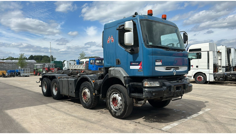 Renault KERAX 420 (8X4 / GRAND PONT / LAMES / BOITE MANUELLE / BONNE ETAT) - Cab chassis truck: picture 3 Renault KERAX 420 (8X4 / GRAND PONT / LAMES / BOITE MANUELLE / BONNE ETAT) - Cab chassis truck: picture 3