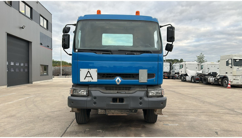 Renault KERAX (GRAND PONT / LAMES / PROPRE / BOITE MANUELLE / STEEL SUSP.) - Tipper: picture 2 Renault KERAX (GRAND PONT / LAMES / PROPRE / BOITE MANUELLE / STEEL SUSP.) - Tipper: picture 2