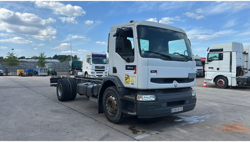 Renault PREMIUM 260 (CAMION FRANCAIS / LAMES / STEEL SUSP. / BOITE MANUELLE / POMPE MANUELLE) - Cab chassis truck: picture 3 Renault PREMIUM 260 (CAMION FRANCAIS / LAMES / STEEL SUSP. / BOITE MANUELLE / POMPE MANUELLE) - Cab chassis truck: picture 3
