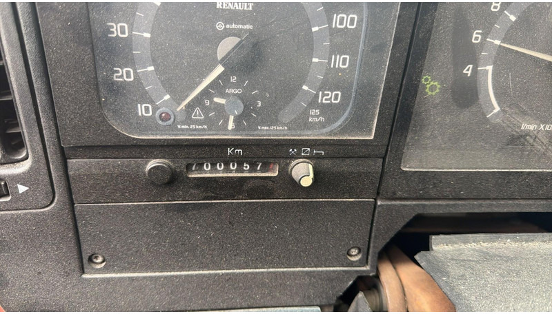 Dropside/ Flatbed truck Renault Premium 340 (POMPE MANUELLE / MANUAL PUMP / PLATEAU LONGUE): picture 13