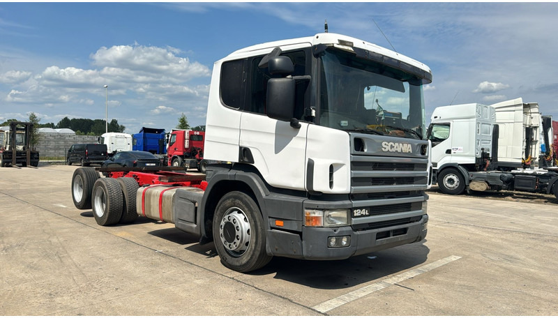 Scania 124 - 400 (MANUAL GEARBOX / MANUAL PUMP / 6X2) - Cab chassis truck: picture 2 Scania 124 - 400 (MANUAL GEARBOX / MANUAL PUMP / 6X2) - Cab chassis truck: picture 2