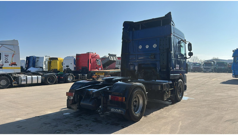 DAF 105 XF 410 (BOITE MANUELLE / MANUAL GEARBOX / GOOD CONDITION) - Tractor unit: picture 5 DAF 105 XF 410 (BOITE MANUELLE / MANUAL GEARBOX / GOOD CONDITION) - Tractor unit: picture 5