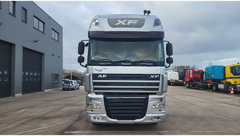 DAF 105 XF 460 (BOITE MANUELLE / MANUAL GEARBOX) - Tractor unit: picture 2 DAF 105 XF 460 (BOITE MANUELLE / MANUAL GEARBOX) - Tractor unit: picture 2