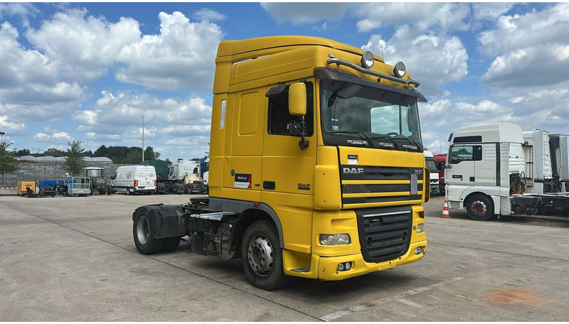 DAF 105 XF 460 (BOITE MANUELLE / MANUAL GEARBOX) - Tractor unit: picture 3 DAF 105 XF 460 (BOITE MANUELLE / MANUAL GEARBOX) - Tractor unit: picture 3