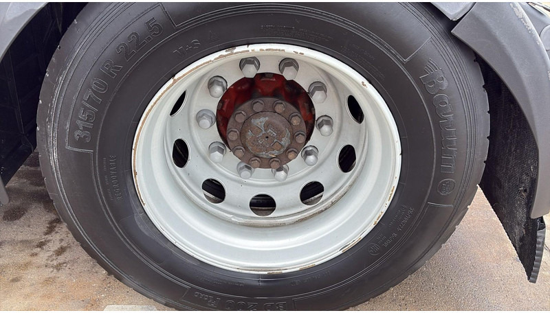 Tractor unit DAF XF 105.460 (BOITE MANUELLE / MANUAL GEARBOX): picture 12