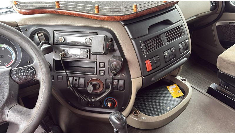 Tractor unit DAF XF 105.460 (BOITE MANUELLE / MANUAL GEARBOX): picture 20