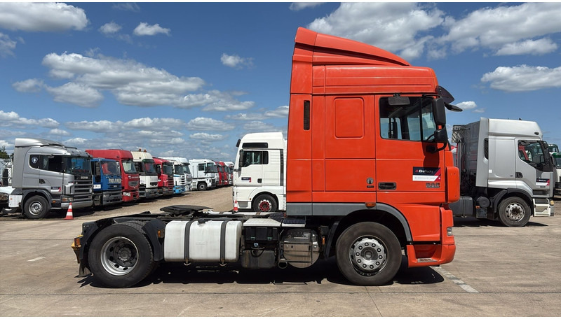 DAF XF 105.460 (MANUAL GEARBOX / BOITE MANUELLE) - Tractor unit: picture 4 DAF XF 105.460 (MANUAL GEARBOX / BOITE MANUELLE) - Tractor unit: picture 4