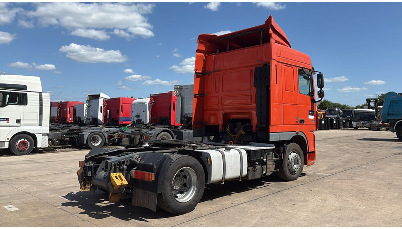 DAF XF 105.460 (MANUAL GEARBOX / BOITE MANUELLE) - Tractor unit: picture 5 DAF XF 105.460 (MANUAL GEARBOX / BOITE MANUELLE) - Tractor unit: picture 5