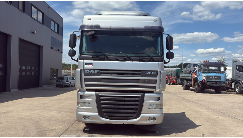 DAF XF 105.460 (TOP CONDITION / CLEAN / PROPRE / EURO 5) - Tractor unit: picture 2 DAF XF 105.460 (TOP CONDITION / CLEAN / PROPRE / EURO 5) - Tractor unit: picture 2
