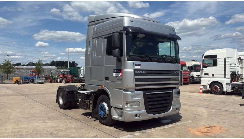 DAF XF 105.460 (TOP CONDITION / CLEAN / PROPRE / EURO 5) - Tractor unit: picture 3 DAF XF 105.460 (TOP CONDITION / CLEAN / PROPRE / EURO 5) - Tractor unit: picture 3