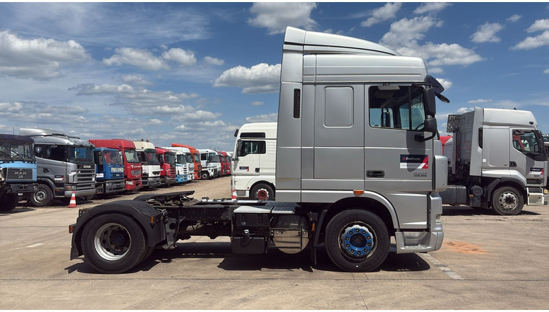 DAF XF 105.460 (TOP CONDITION / CLEAN / PROPRE / EURO 5) - Tractor unit: picture 4 DAF XF 105.460 (TOP CONDITION / CLEAN / PROPRE / EURO 5) - Tractor unit: picture 4