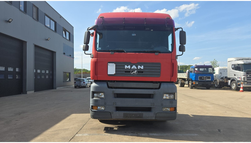 MAN TGA 18.440 (MANUAL GEARBOX / PTO / HYDRAULIC PUMP / BOITE MANUELLE) - Tractor unit: picture 2 MAN TGA 18.440 (MANUAL GEARBOX / PTO / HYDRAULIC PUMP / BOITE MANUELLE) - Tractor unit: picture 2