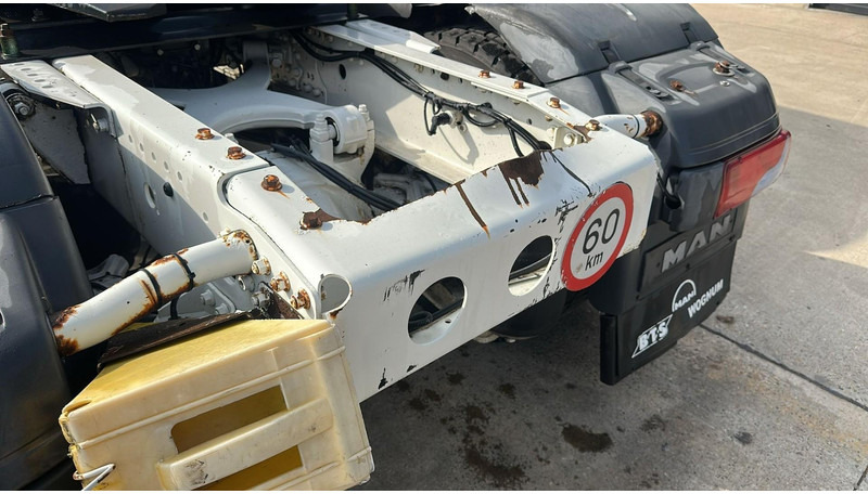 Tractor unit MAN TGX 18.400 (BE TRUCK / EURO 5 EEV / PTO / HYDRAULIC PUMP): picture 11