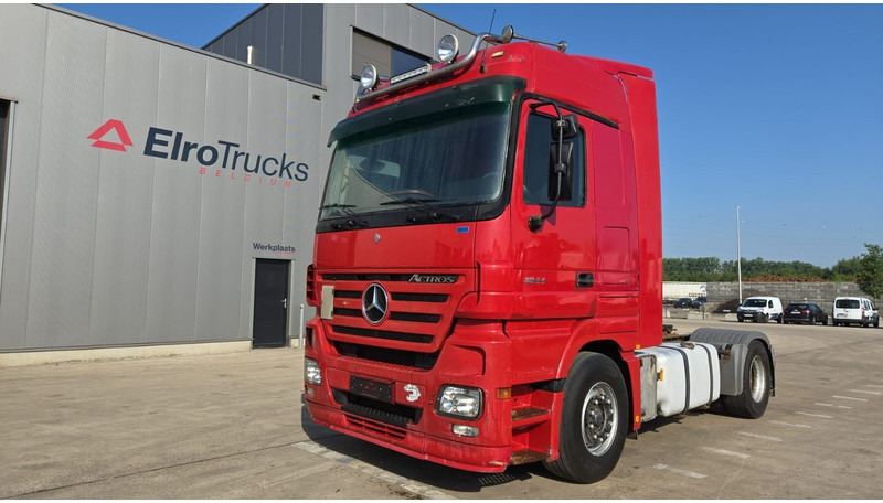 Mercedes-Benz actros 1844 (PARFAIT ETAT / PROPRE / AIRCO / MP2 / V6) - Tractor unit: picture 1 Mercedes-Benz actros 1844 (PARFAIT ETAT / PROPRE / AIRCO / MP2 / V6) - Tractor unit: picture 1