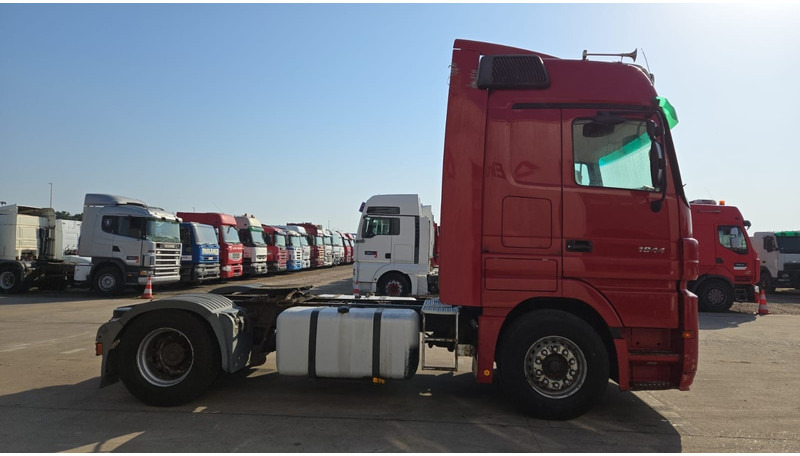 Mercedes-Benz actros 1844 (PARFAIT ETAT / PROPRE / AIRCO / MP2 / V6) - Tractor unit: picture 4 Mercedes-Benz actros 1844 (PARFAIT ETAT / PROPRE / AIRCO / MP2 / V6) - Tractor unit: picture 4