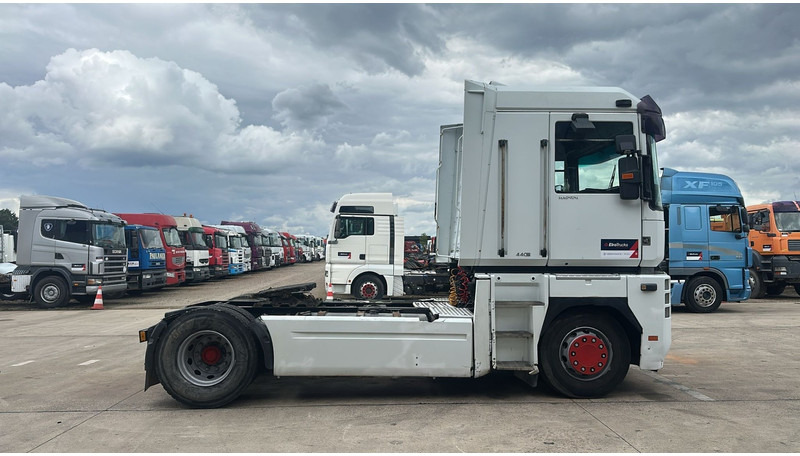 Renault Magnum 440 (BOITE MANUELLE / MANUAL GEARBOX) - Tractor unit: picture 4 Renault Magnum 440 (BOITE MANUELLE / MANUAL GEARBOX) - Tractor unit: picture 4