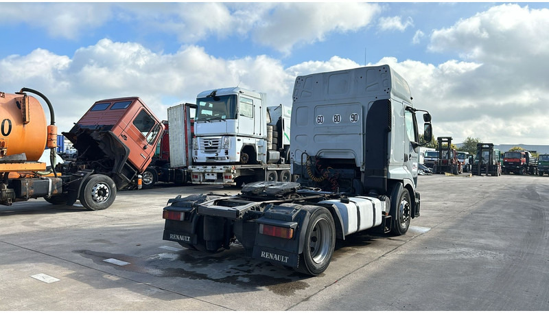 Renault Premium 420 (MANUAL GEARBOX / BOITE MANUELLE) - Tractor unit: picture 5 Renault Premium 420 (MANUAL GEARBOX / BOITE MANUELLE) - Tractor unit: picture 5