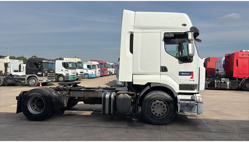 Renault Premium 440 DXI (BOITE MANUELLE / MANUAL GEARBOX) - Tractor unit: picture 4 Renault Premium 440 DXI (BOITE MANUELLE / MANUAL GEARBOX) - Tractor unit: picture 4