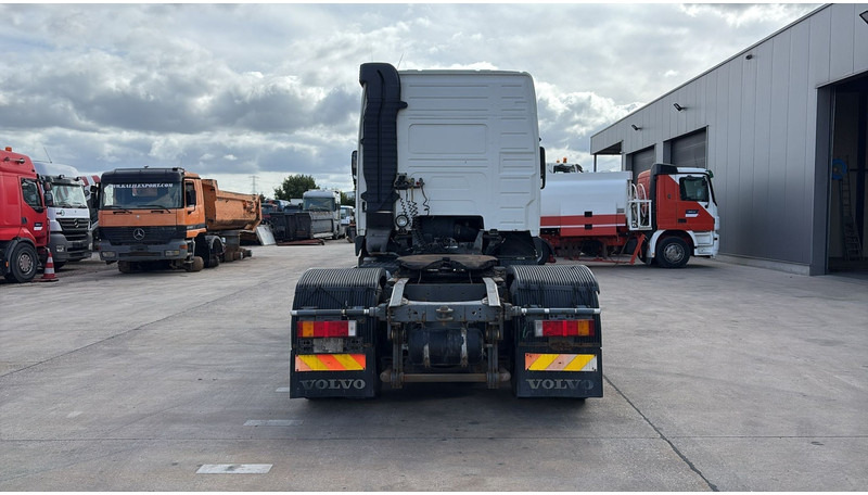 Volvo FH 12.380 (PTO / POMPE HYDRAULIQUE / HYDRAULIC PUMP / EURO 2) - Tractor unit: picture 5 Volvo FH 12.380 (PTO / POMPE HYDRAULIQUE / HYDRAULIC PUMP / EURO 2) - Tractor unit: picture 5