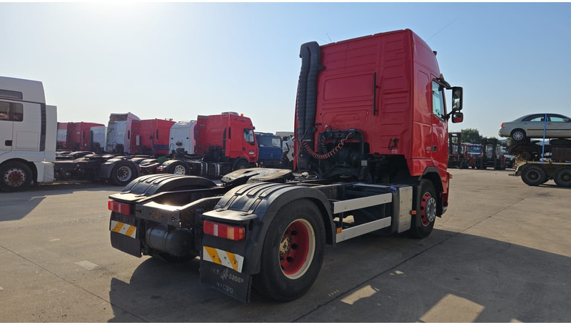 Volvo FH 420 (CLEAN TRUCK / GOOD CONDITION / CHASSIS GOOD) - Tractor unit: picture 5 Volvo FH 420 (CLEAN TRUCK / GOOD CONDITION / CHASSIS GOOD) - Tractor unit: picture 5